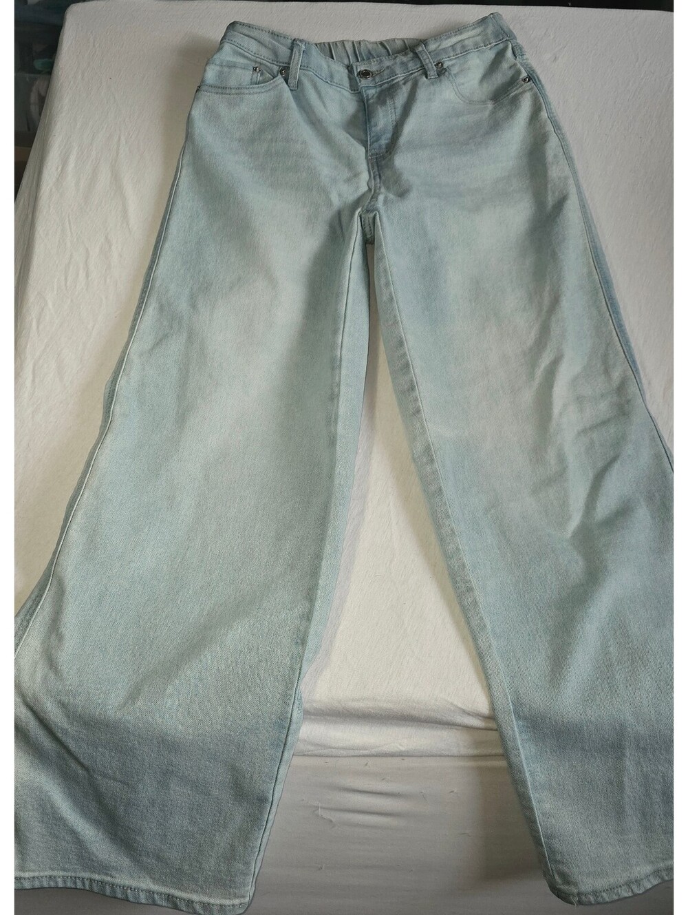 No Boundaries light washed wide leg jeans size XS 0-2